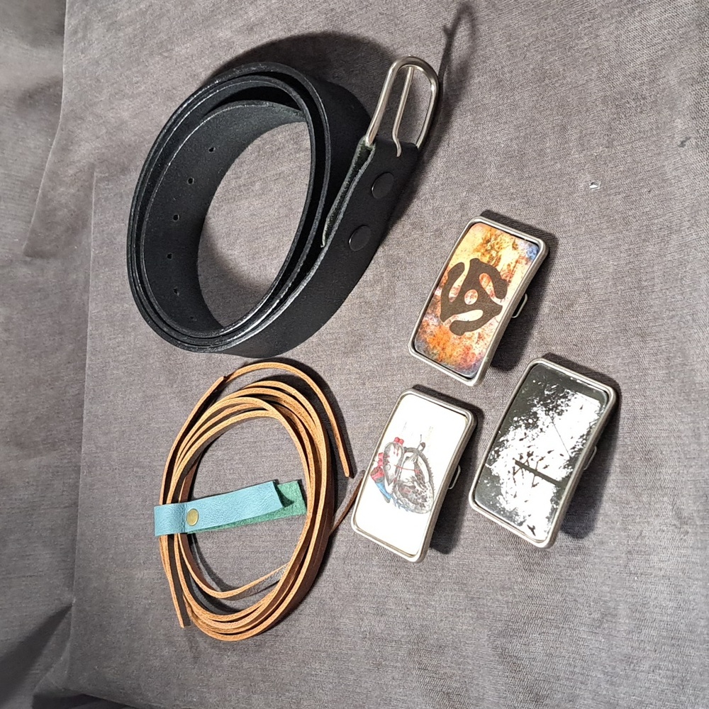 Lot Pip Robins Accessories Black Leather Belt 48" + 3 Belt Buckles + Laces NEW